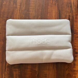 Rhode beauty Clutch